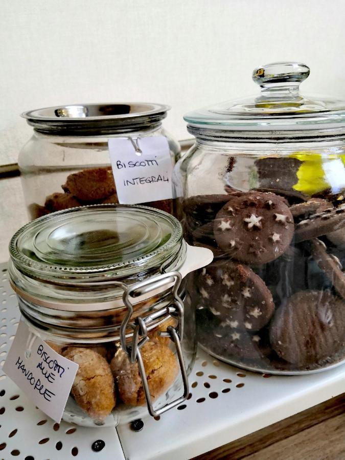Hotel Iride Suite & Breakfast- Ideale Per Famiglie E Coppie 里乔内 外观 照片