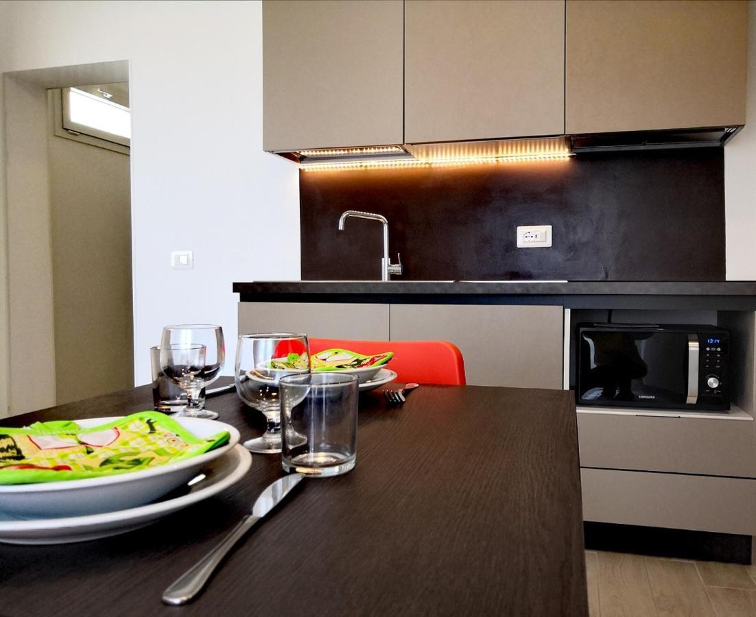 Hotel Iride Suite & Breakfast- Ideale Per Famiglie E Coppie 里乔内 外观 照片